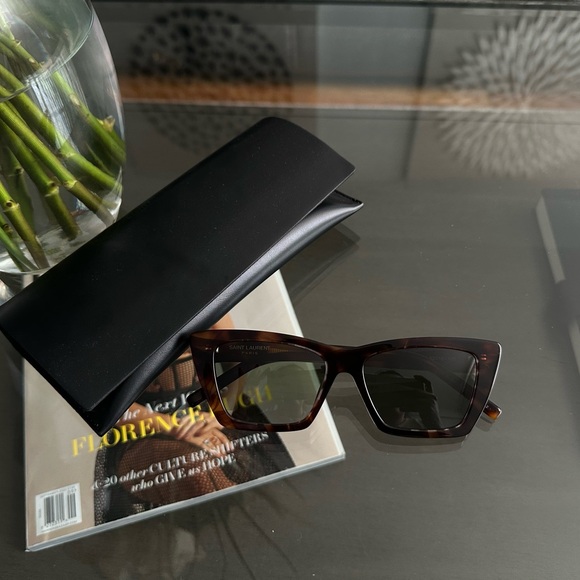 Ysl sunglasses - Picture 7 of 7